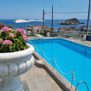 Lachea Hotel